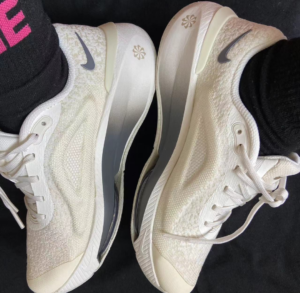 Giay Nike Versair ‘Coconut Milk’ DZ3547-105