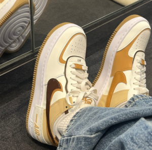 Giay Nike Air Force 1 Shadow 'Sail Cacao Wow Gum' DZ1847-106