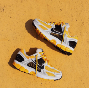 Giay Nike Zoom Vomero 5 'University Gold' FB9149-002