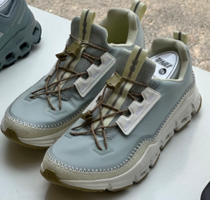 Giay On Running Cloudaway 'Glacier' 49-97977