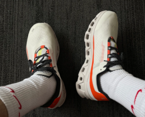 Giay On Running Cloudmonster 'White Flame' 61-98083