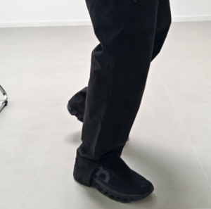 Giay On Running Cloudmonster 'All Black' 61-99025