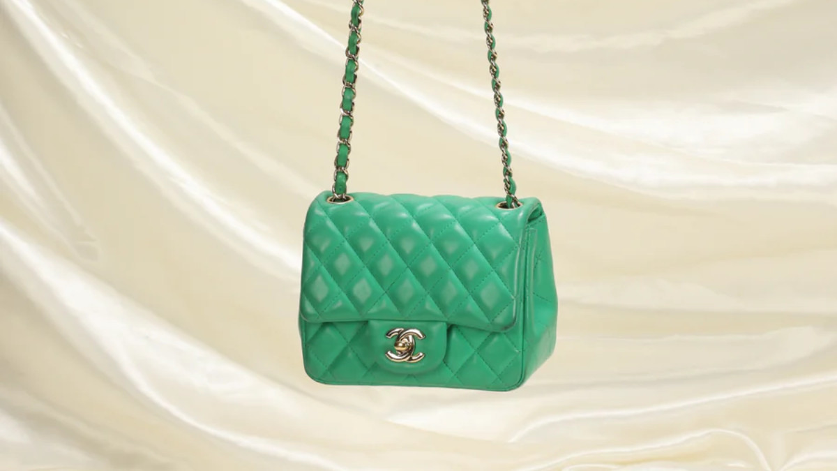 Chặng đường phát triển của khóa và chốt túi Chanel Flap Hinh anh 4: Chang duong phat trien cua khoa va chot tui Chanel Flap
