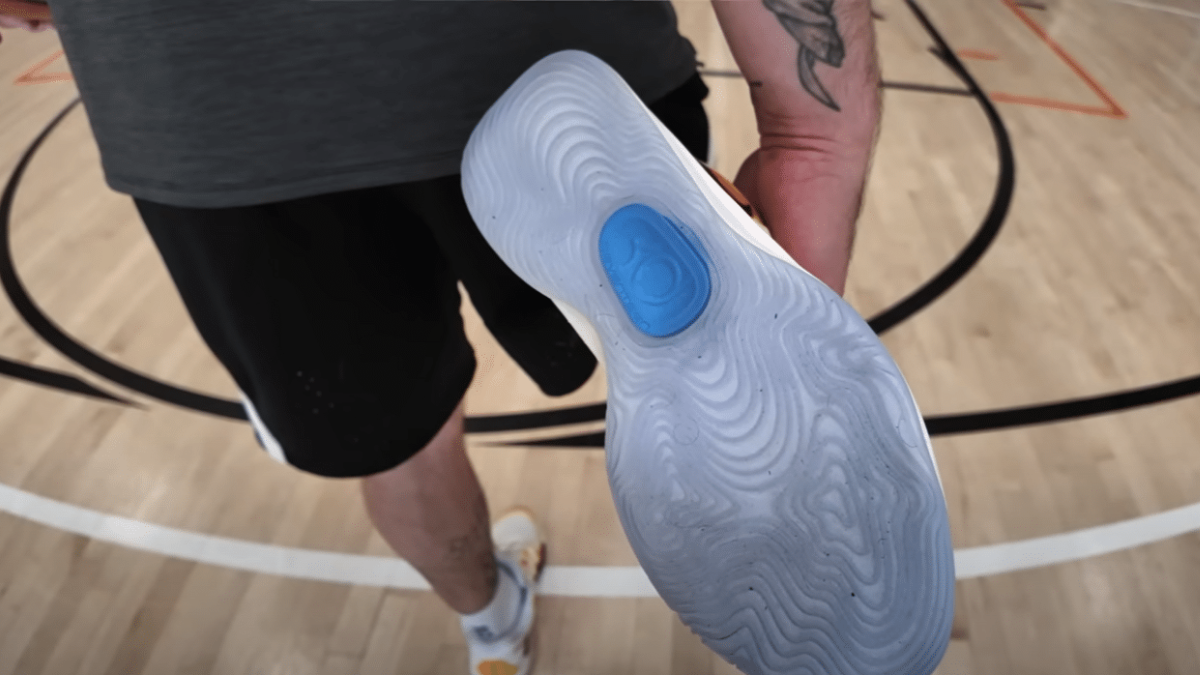 Hinh anh 3: Danh gia Nike KD 17: Lieu co dang nang cap tu KD 16?