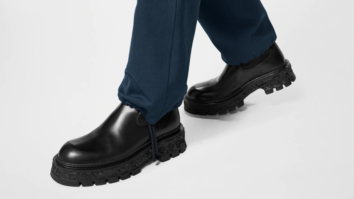 Cận cảnh những đôi giày hàng hiệu đắt đỏ nhất của Jin BTS Hinh anh 4: Can canh nhung doi giay hang hieu dat do nhat cua Jin BTS