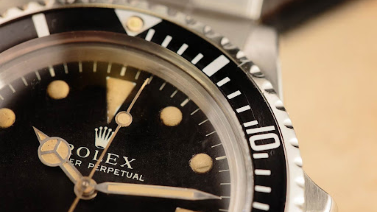 Kham pha co che hoat dong cua vong Bezel xoay