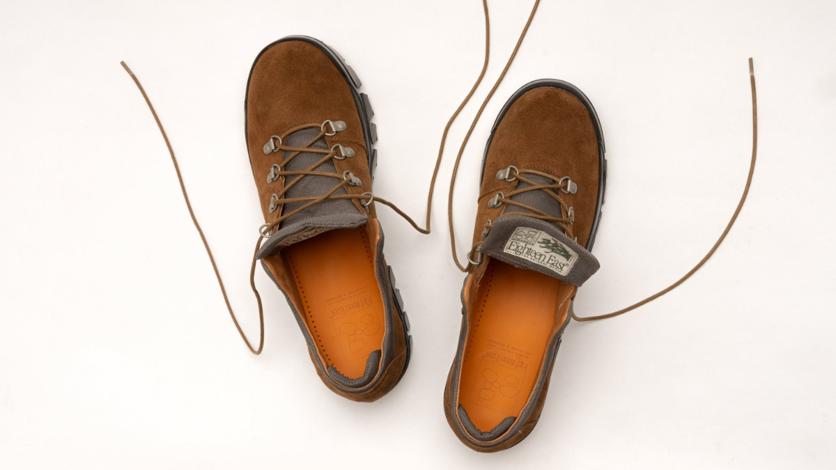 Bứt phá mùa hè nóng nực với 12 đôi sneaker siêu "hot" (Phần 1) Hinh anh 3: But pha mua he nong nuc voi 12 doi sneaker sieu "hot" (Phan 1)