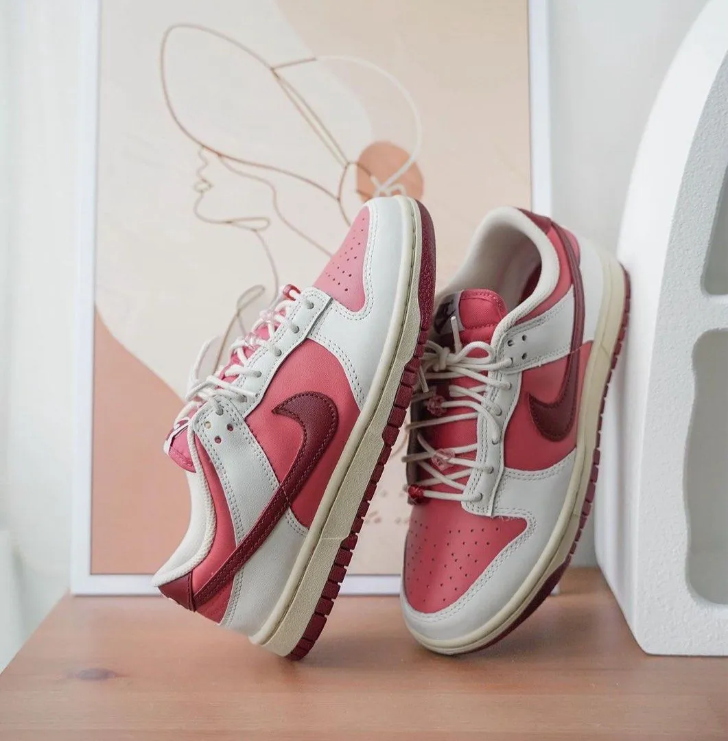 Top những mẫu Nike Dunk Low hot nhất đầu 2024 đến nay Hinh anh 3: Top nhung mau Nike Dunk Low hot nhat dau 2024 den nay