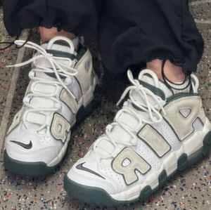 Giay Nike Air More Uptempo '96 'Vintage Green' FN6249-100