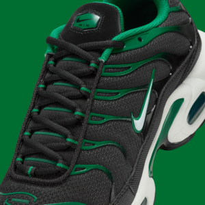 Giay Nike Air Max Plus 'Black Malachite' DM0032-009