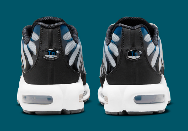 Giay Nike Air Max Plus 'Black Teal White' FN6949-001