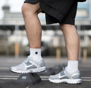 Giay Nike Air Zoom Vomero 5 'Cool Grey' FJ4151-003