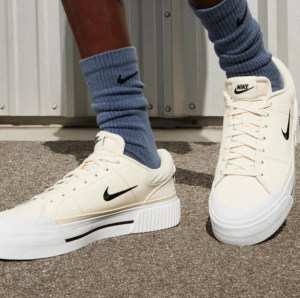 Giay Nike Court Legacy Lift 'Pale Ivory' FV5526-101