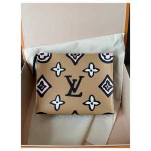 Tui Louis Vuitton Toiletry Pouch 'Arizona' M80752