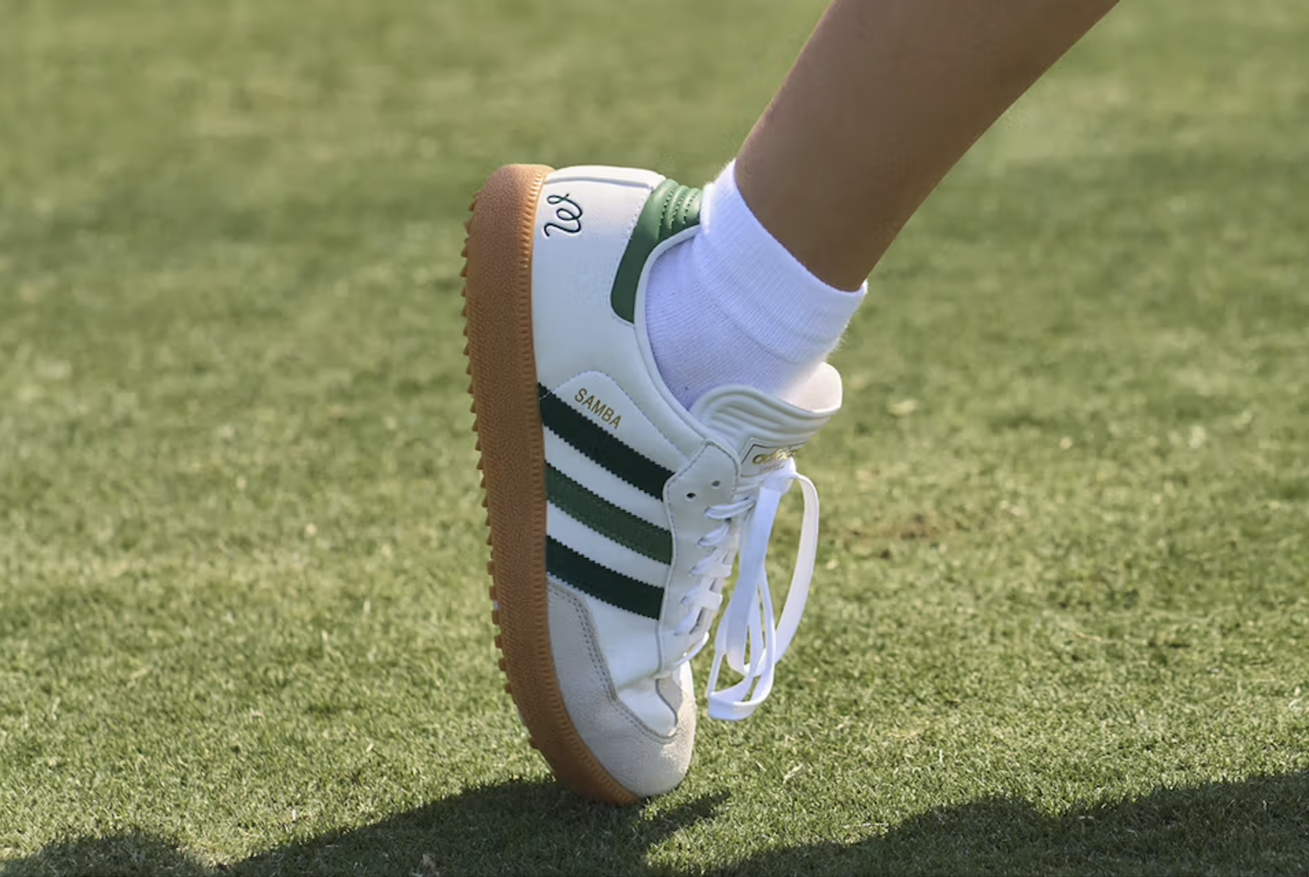 Samba Golf: Sự kết hợp hoàn hảo giữa Malbon và adidas Hinh anh 2: Samba Golf: Su ket hop hoan hao giua Malbon va adidas