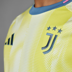 Ao Adidas Juventus 24/25 Away Jersey 'Pure Sulfur' JH1357