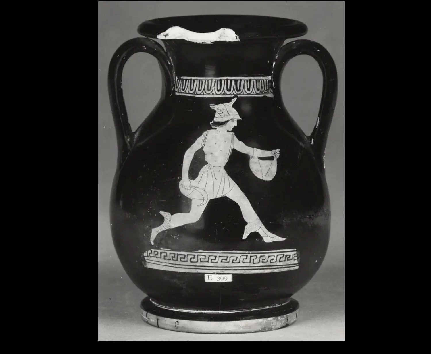 Dây đeo vai túi: Cuộc cách mạng thầm lặng trong thế giới thời trang Hinh anh 2: Day deo vai tui: Cuoc cach mang tham lang trong the gioi thoi trang