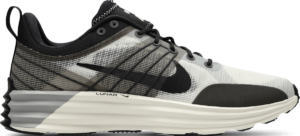Giay Nike Lunar Roam 'Black White' DV2440-102