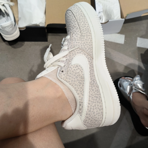 Giay Nike Wmns Air Force 1 '07 Premium 'Phantom' FV6519-001