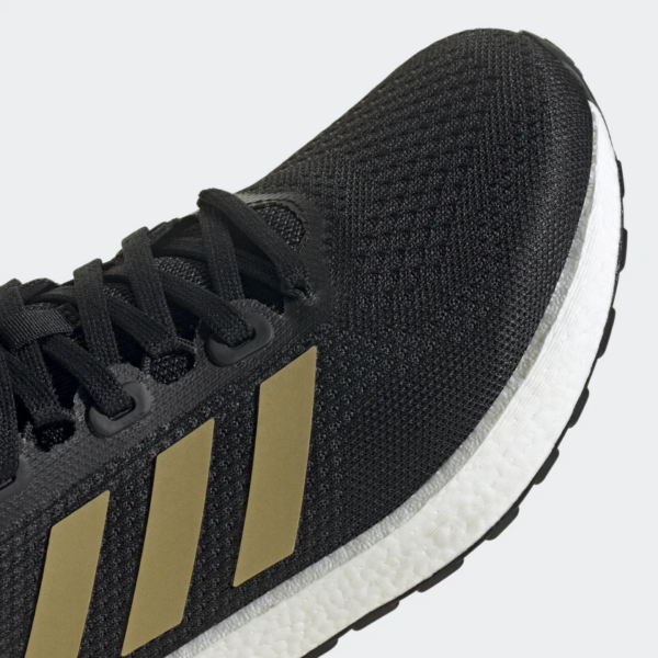 Giay Adidas Wmns PureBoost 22 'Black Gold Metallic' GW0907