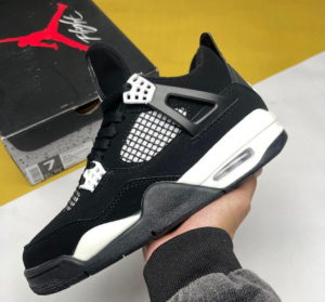 Giay Nike Air Jordan 4 Retro 'White Thunder' FQ8138-001