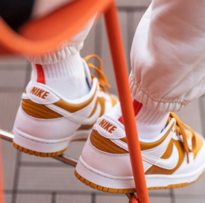 Giay Nike Dunk Low CO.JP 'Dark Curry' FQ6965-700