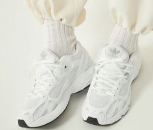 Giay Adidas Astir 'White' IE9887