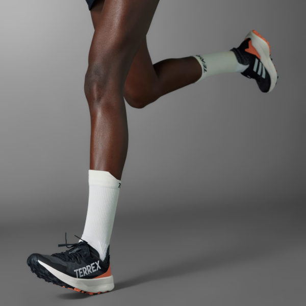 Giay Adidas Terrex Agravic Speed ‘Black Amberin Tt’ IE7671