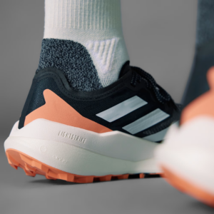 Giay Adidas Terrex Agravic Speed ‘Black Amberin Tt’ IE7671