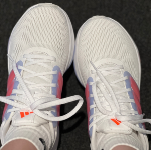 Giay Adidas Ultrabounce 'White Solar Red' HP5771