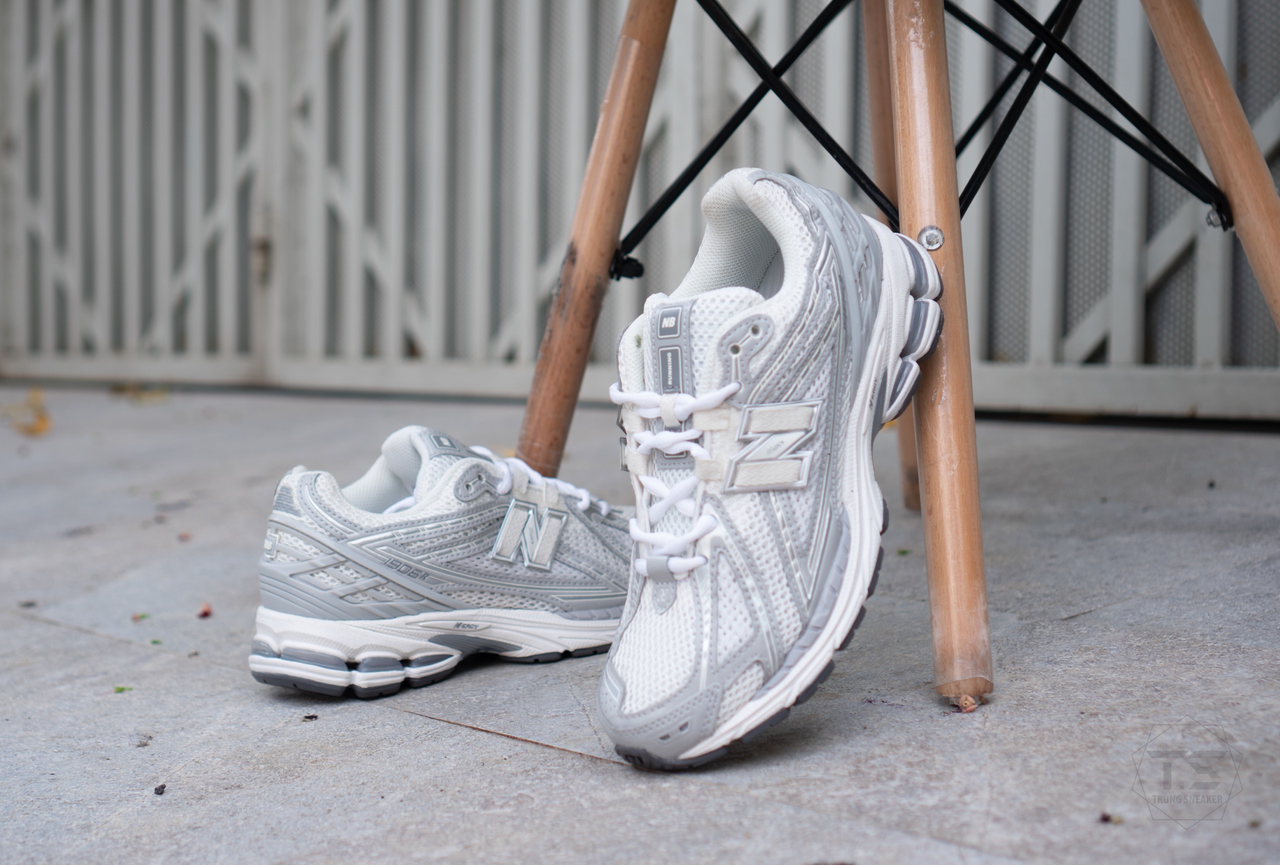 Hinh anh 5: New Balance mang tro lai dong giay 1906 lieu co tot hon san pham cua Nike?