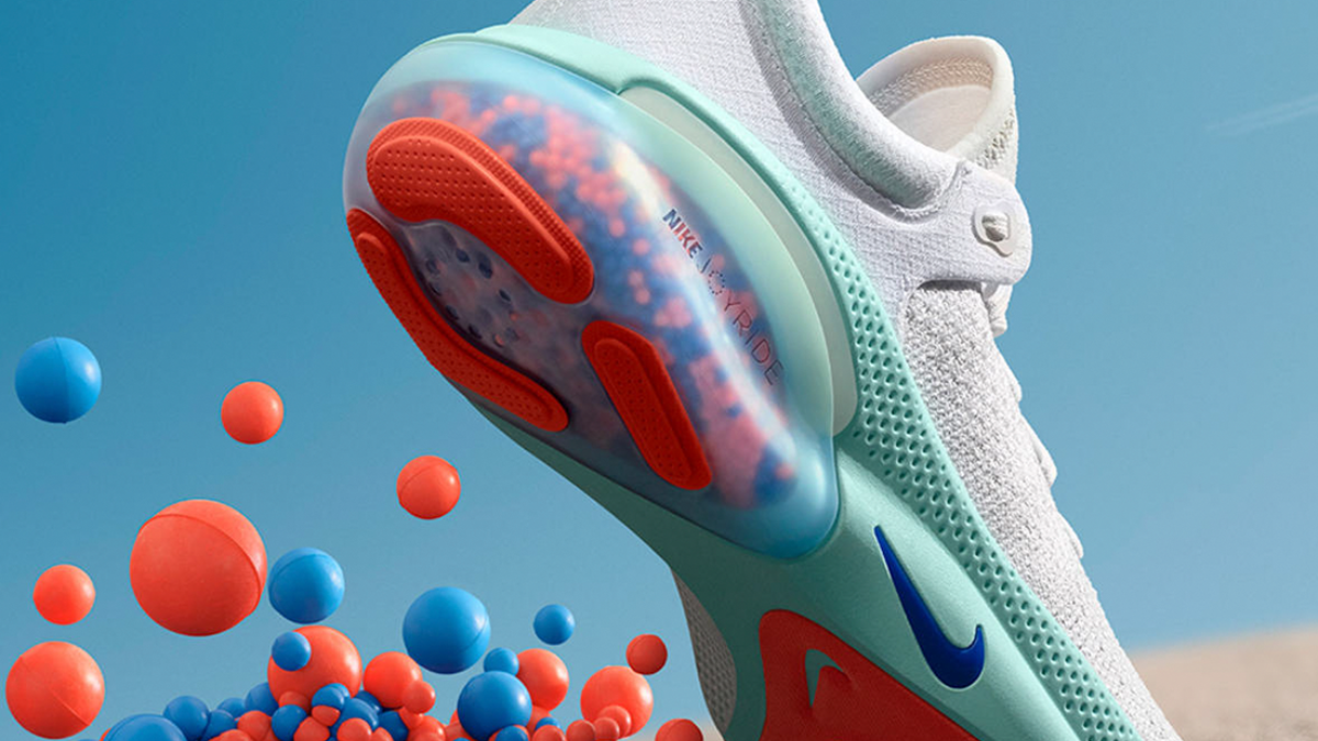 Hinh anh 13: Nike dang lao dao? Lieu ga khong lo co bi "tuoc" ngoi vuong?