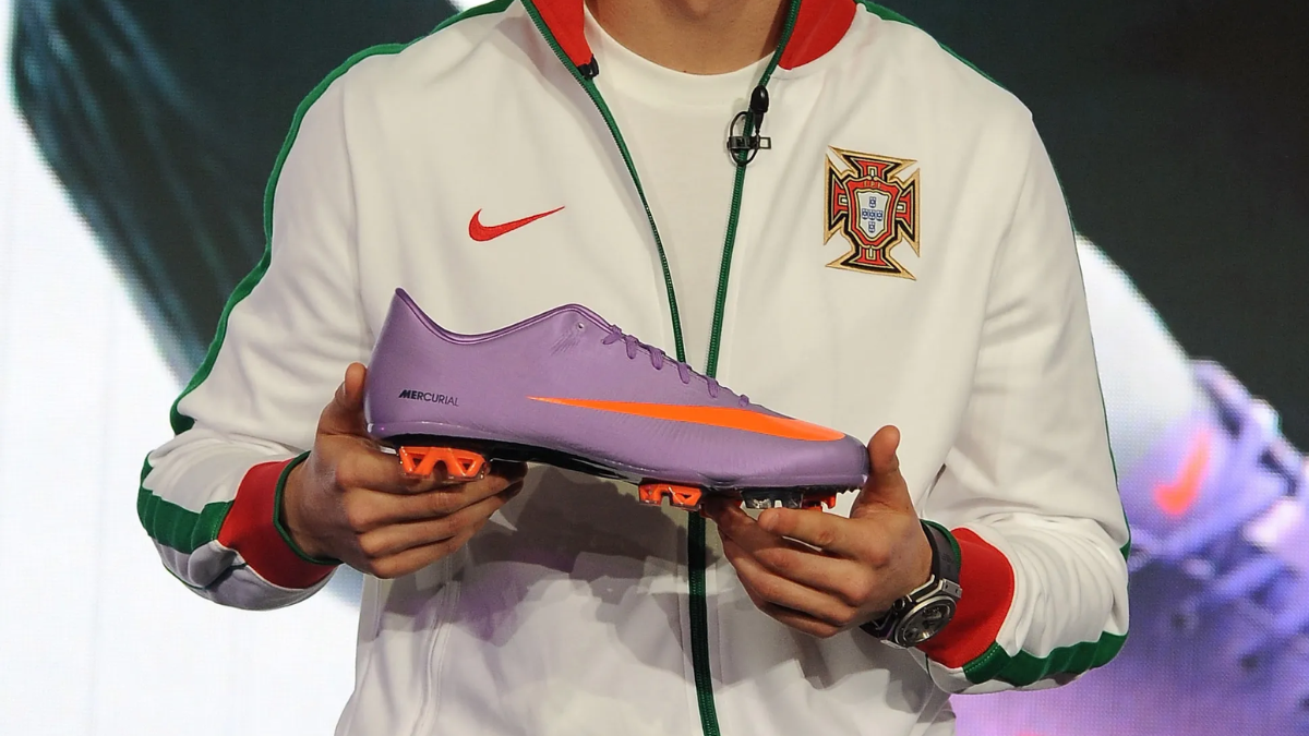 Hinh anh 6: Hanh trinh cua nhung doi giay bong da dinh hinh lich su (Phan 2)