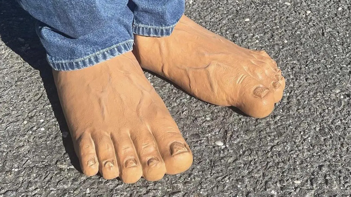 9 thiết kế giày đẹp mắt lấy cảm hứng từ cấu trúc cơ thể (Phần 2) Hinh anh 9: 9 thiet ke giay dep mat lay cam hung tu cau truc co the (Phan 2)