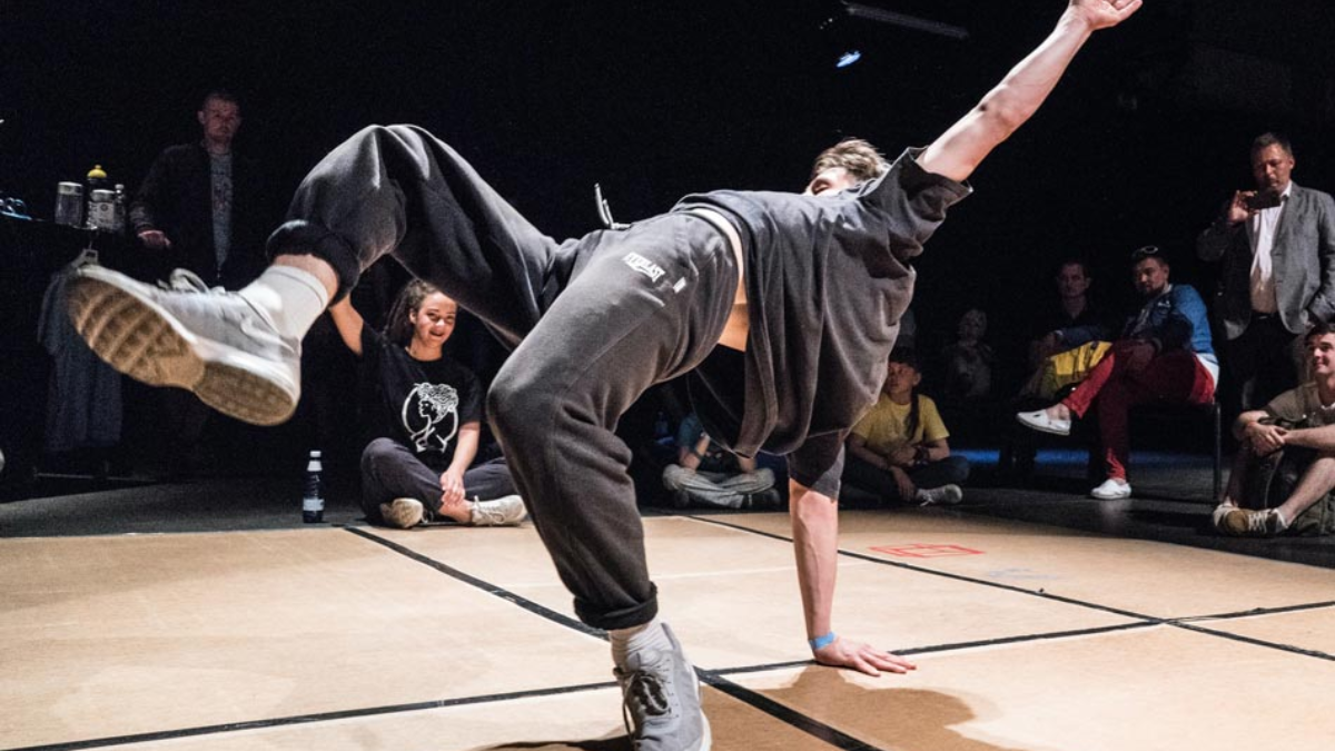 Hinh anh 1: Nhung huyen thoai sneaker da lam nen lich su breaking