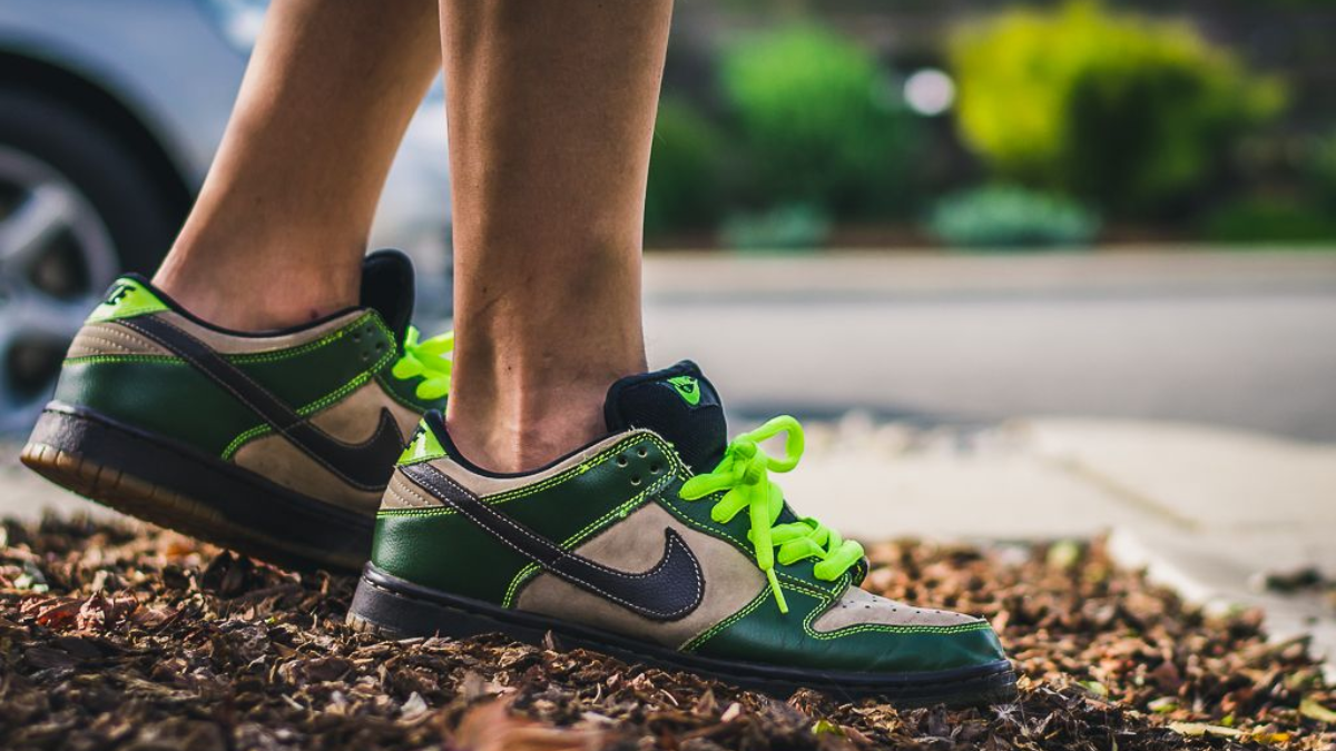 Hinh anh 8: 8 "sieu pham" sneaker lay cam hung tu phim khoa hoc vien tuong