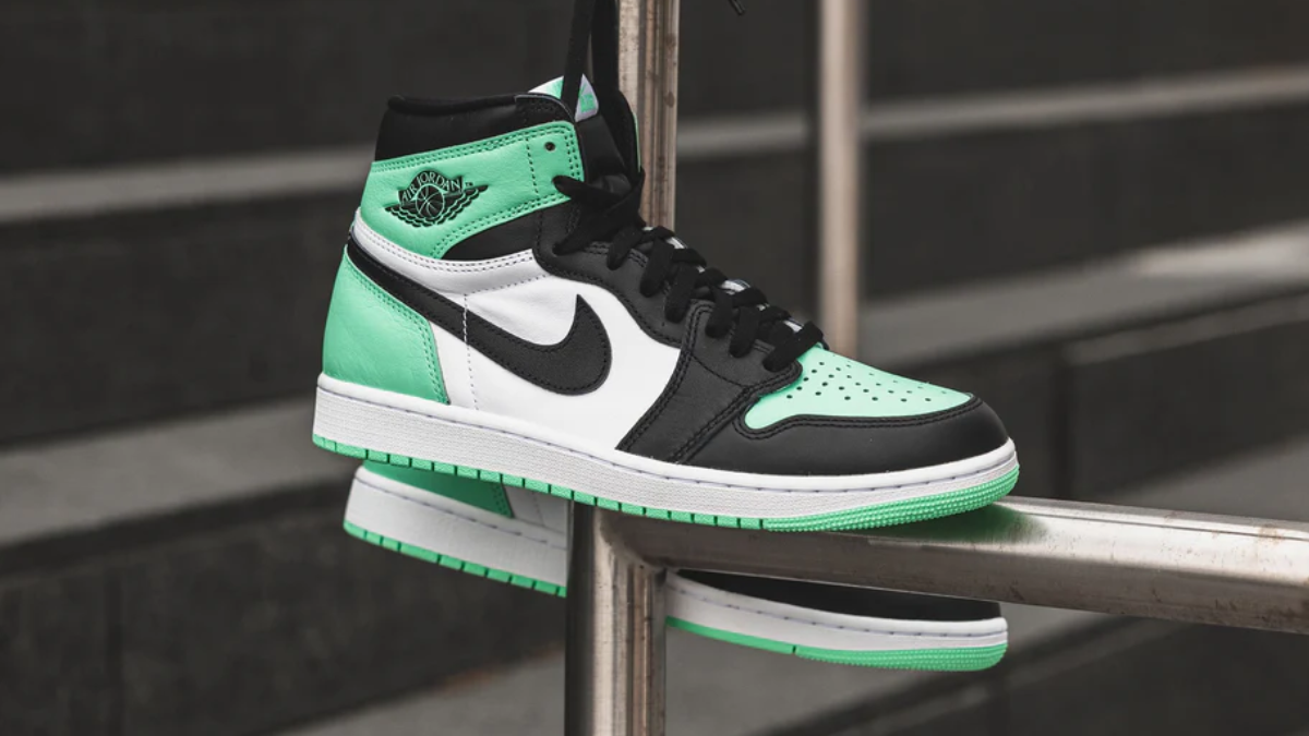 Hinh anh 2: Hoc sinh, sinh vien me giay sneaker khong the bo qua Jordan 1