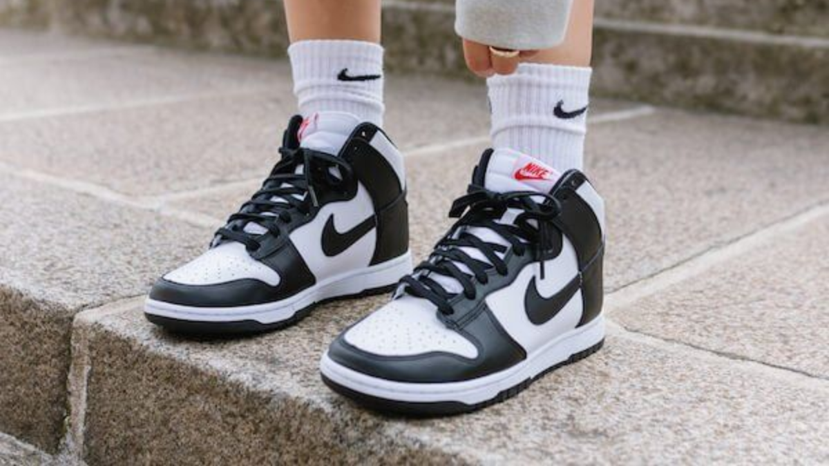 Sở hữu 5 đôi Dunk "xịn sò" với mức giá siêu hấp dẫn Hinh anh 3: So huu 5 doi Dunk "xin so" voi muc gia sieu hap dan