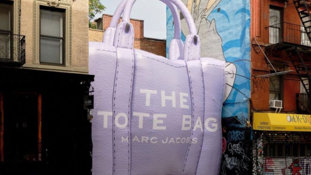 Nâng tầm phong cách với 10 mẫu túi Marc Jacobs sang chảnh Hinh anh 1: Nang tam phong cach voi 10 mau tui Marc Jacobs sang chanh