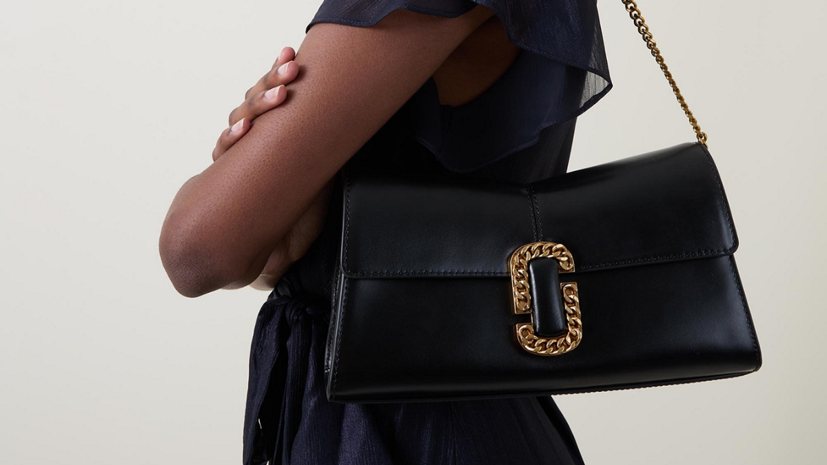 Nâng tầm phong cách với 10 mẫu túi Marc Jacobs sang chảnh Hinh anh 9: Nang tam phong cach voi 10 mau tui Marc Jacobs sang chanh