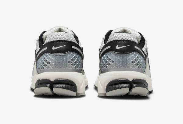 Giay Nike Air Zoom Vomero 5 'Photon Dust Black' HQ1182-001