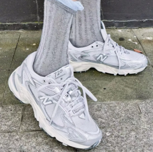 Giay New Balance 725v1 'Rain Cloud Silver' ML725SG1