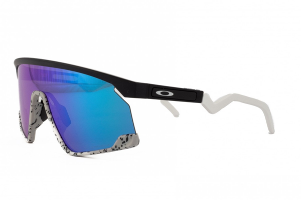 Kinh Oakley Bxtr 'Matte Black' OO9280-BXTR-0339