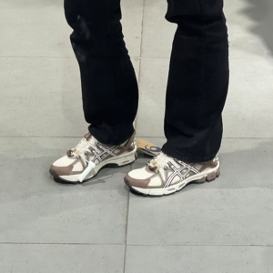 Giay Asics Gel-Kahana 8 'Brown Beige' 1011B828-200