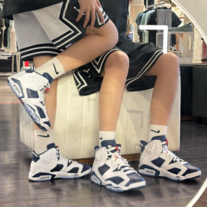 Giay Nike Air Jordan 6 Retro GS 'Olympic' 384665-164