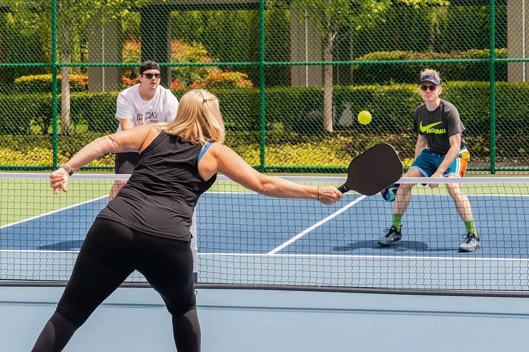 Bật mí: Bí quyết chọn giày Pickleball để nâng cao hiệu suất Hinh anh 1: Bat mi: Bi quyet chon giay Pickleball de nang cao hieu suat