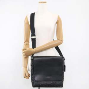 Tui Coach Houston 27 'Black' F4006-QBBK