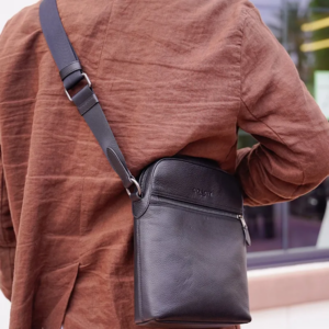 Tui Coach Houston 22 'Black' F4011-QBBK