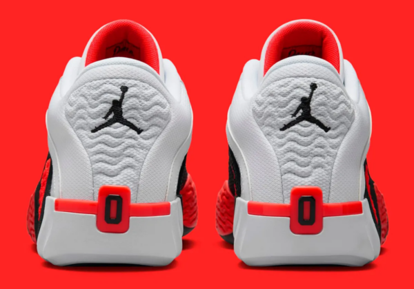Giay Nike Air Jordan Tatum 2 'Red Cement' FJ6457-106