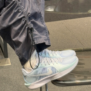 Giay Nike Wmns Sabrina 2 'Conductor' FQ2174-002